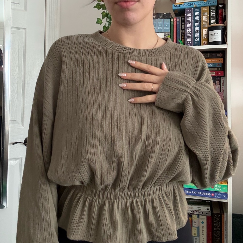 Zara Olive Ribbed Sweatshirt